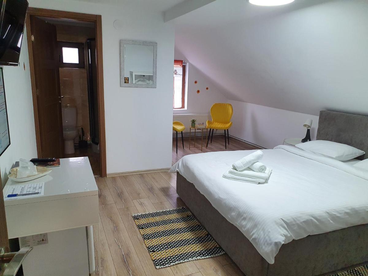 Casa Saga Hotell Gura Humorului Exteriör bild