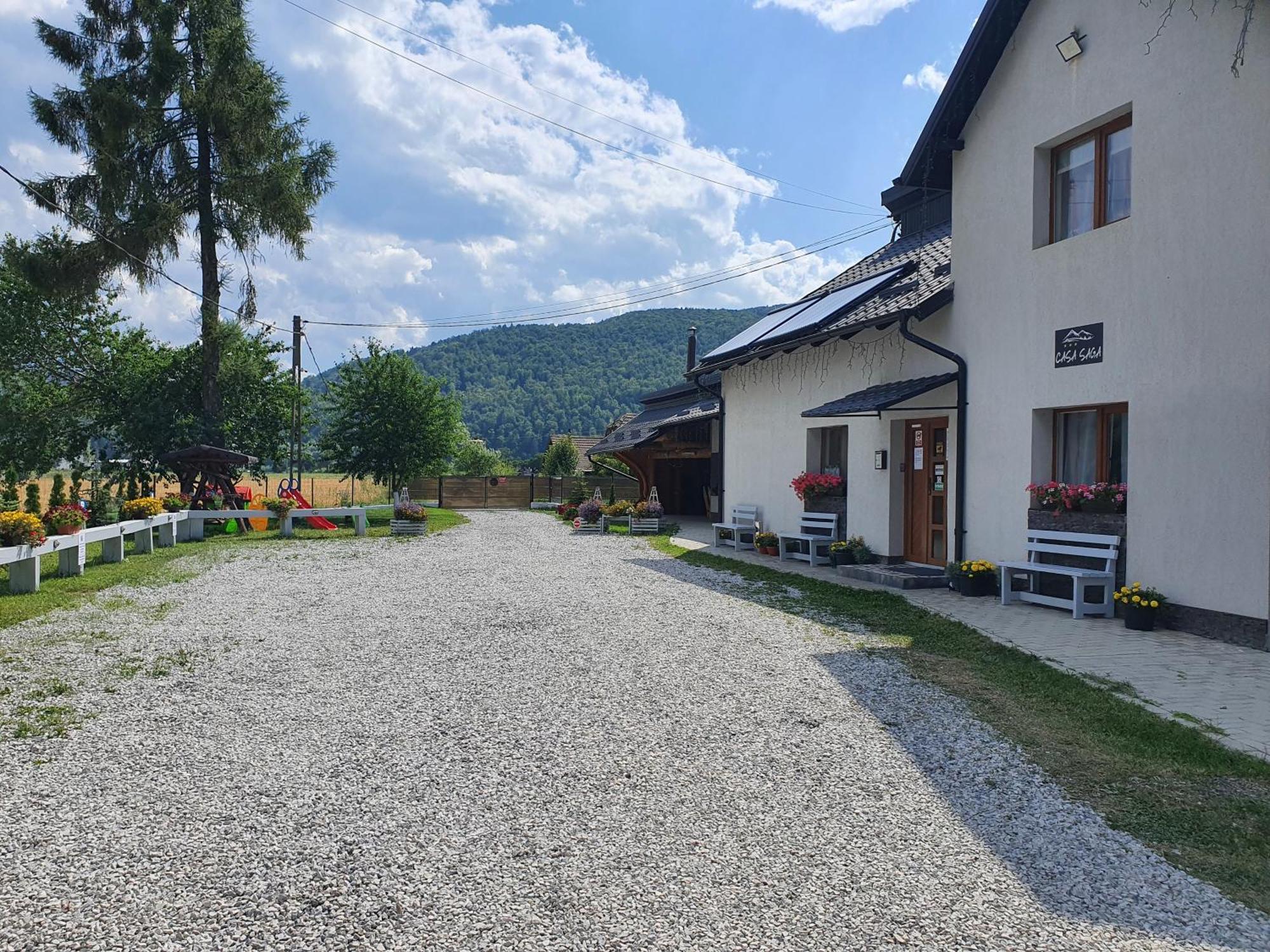 Casa Saga Hotell Gura Humorului Exteriör bild